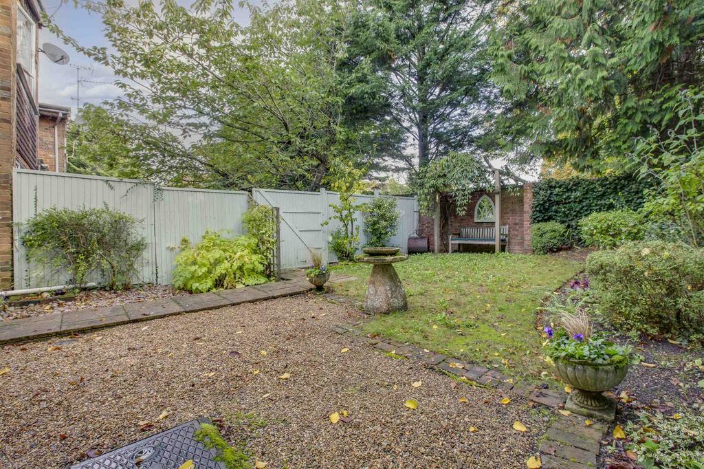 5 Niplands Cottages, HP10 0 JQ (LOW RES)-16