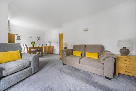 2 bedroom flat for sale, Wokingham,  Berkshire,  RG40