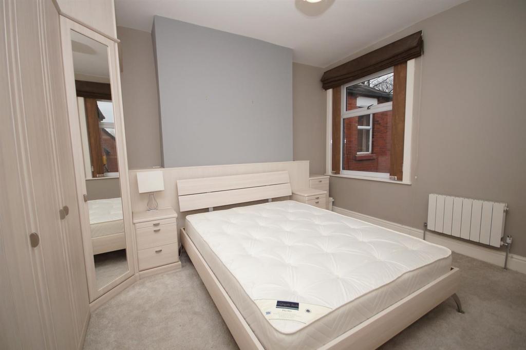 Room 3, Somerset Road, Heaton 1 bed in a house share to rent £450 pcm