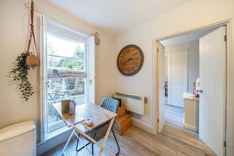 1 bedroom apartment for sale, London Road, Cheltenham, Gloucestershire