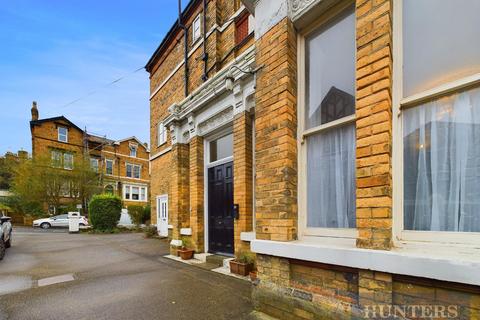 1 bedroom apartment for sale, Cromwell Parade, Scarborough