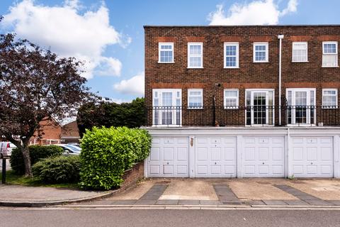 1 Gainsborough Square, Bexleyheath, DA6 8BU
