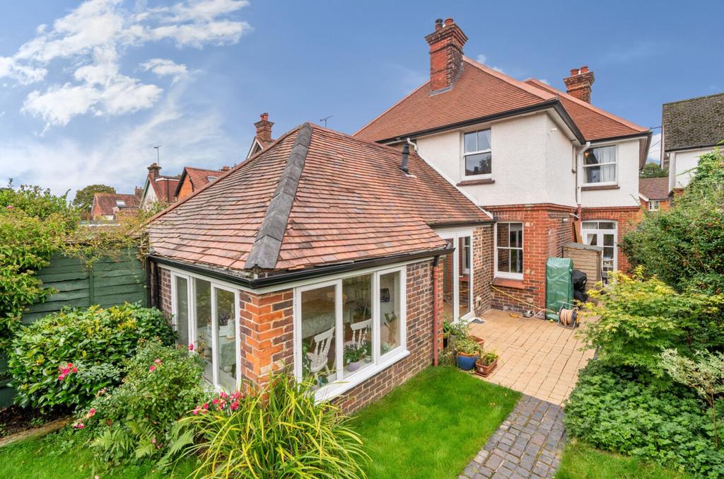 Western Road, Liss, GU33 3 bed semidetached house for sale £600,000