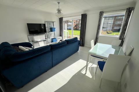 2 bedroom apartment for sale, Pembroke Court, Bispham FY2