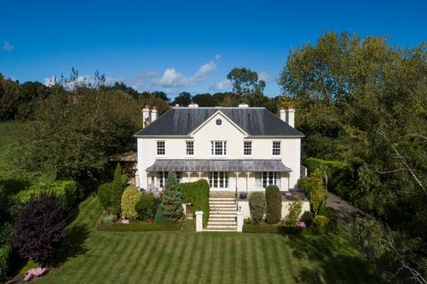 4 bedroom detached house for sale, Amberley, St Martin