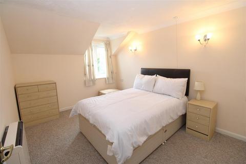 1 bedroom flat for sale, Oakleigh Close, Swanley BR8