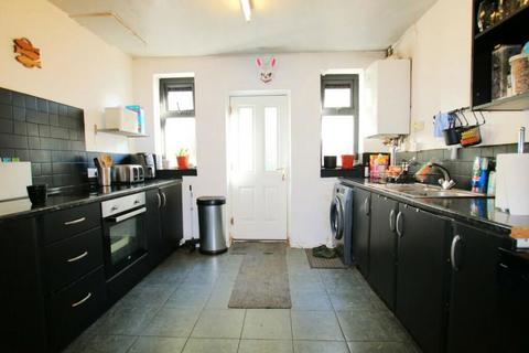 4 bedroom terraced house for sale, Greenside Avenue, Cherry Tree, Blackburn, Lancashire, BB2 4TG