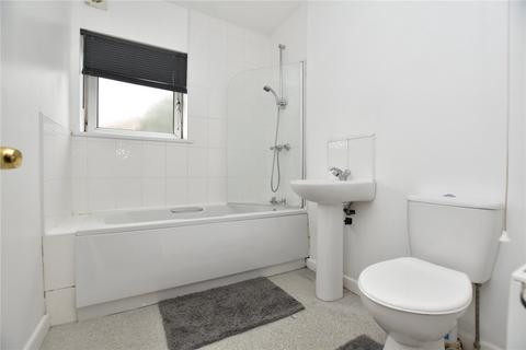 2 South View, Tingley, Wakefield, WF3 1HW