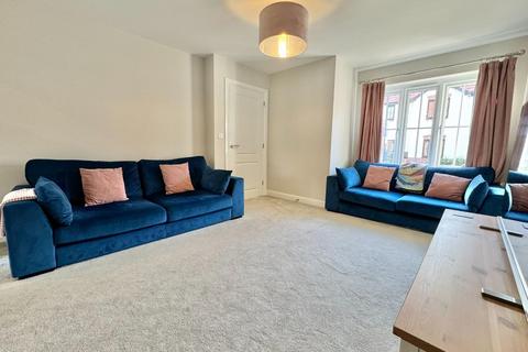 3 bedroom semi-detached house for sale, Mottram Avenue, Handforth, Wilmslow