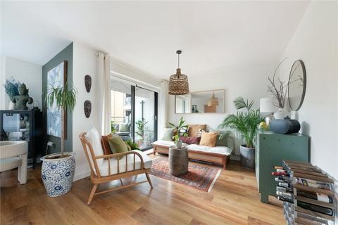 2 bedroom apartment to rent, Heath Place, London, E3