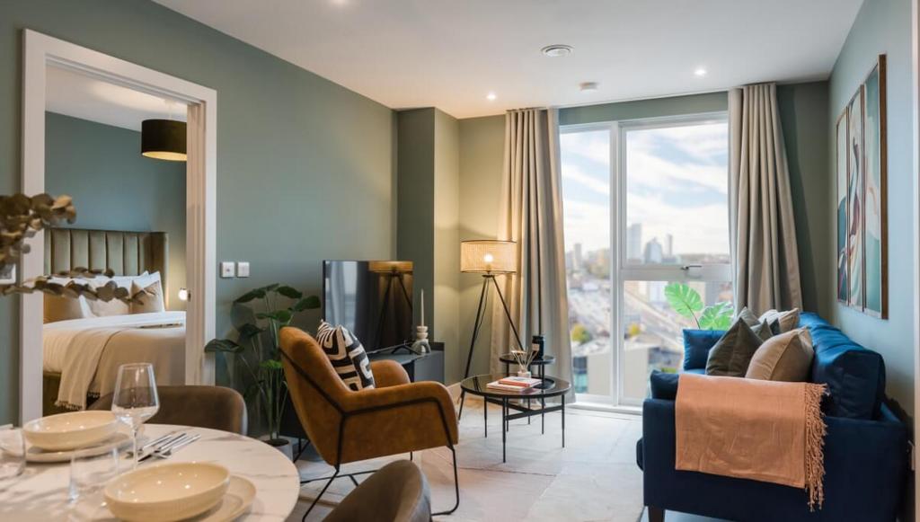 New York Square, Leeds, LS2 2 bed flat to rent £1,975 pcm (£456 pw)