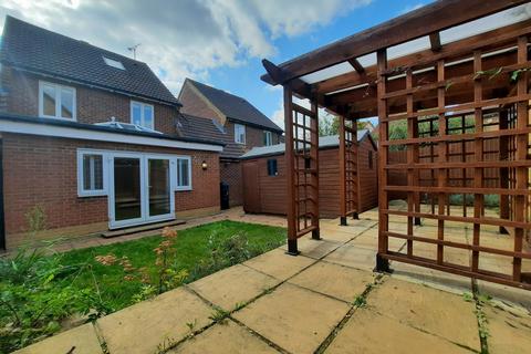 4 bedroom detached house for sale, Trevithick Close, Feltham, TW14