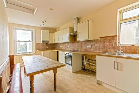 3 bedroom maisonette to rent, Rowlands Road, Worthing