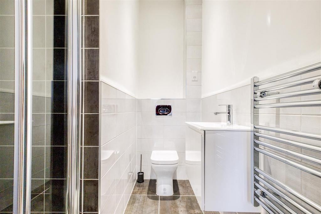 Master En-Suite