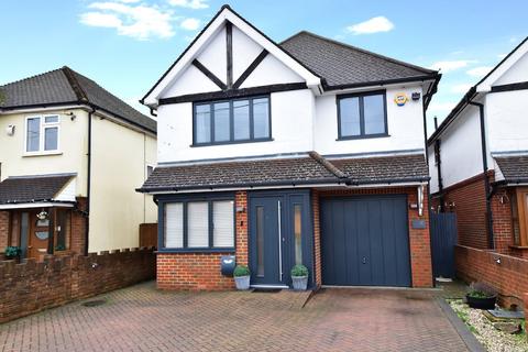 4 bedroom detached house for sale,  Swallow Street, IVER SL0