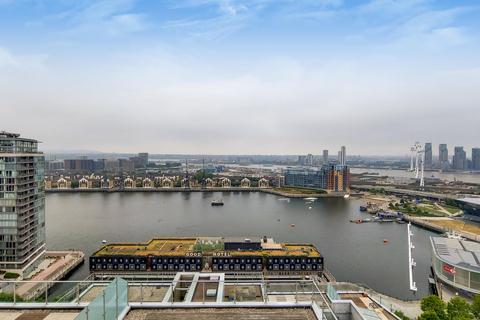 3 bedroom penthouse to rent, The Oxygen Apartments, Royal Victoria Dock, E16