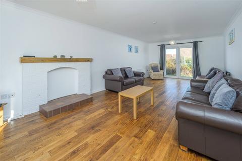 10 Castle Close, Seahouses, NE68 7BA