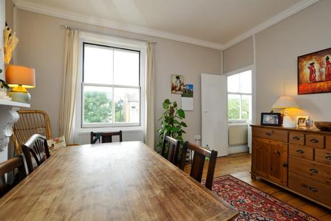 2 bedroom flat to rent, Petherton Road, Canonbury