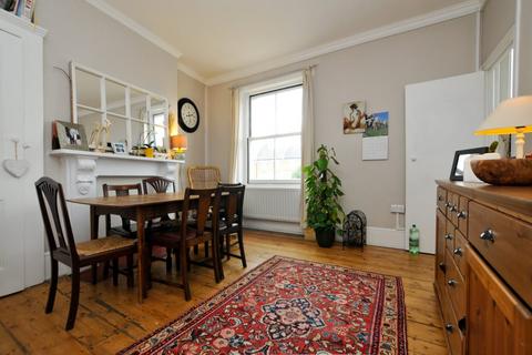 2 bedroom flat to rent, Petherton Road, Canonbury