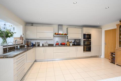 4 bedroom townhouse for sale, Castle Mews, Weybridge, KT13