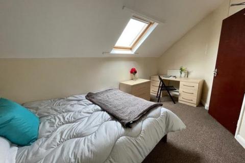 9 bedroom house share to rent, Stratford Road