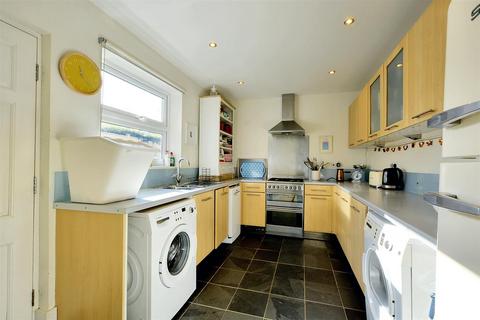 2 bedroom semi-detached house for sale, Edginton Street, Nottingham