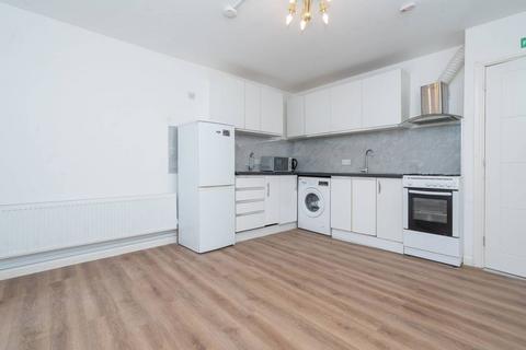 2 bedroom semi-detached house to rent, Goldbeaters Grove, Edgware, HA8