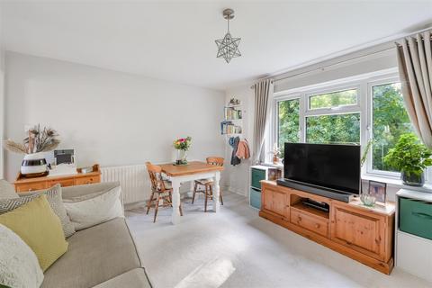 1 bedroom apartment for sale, Pound Road, Banstead