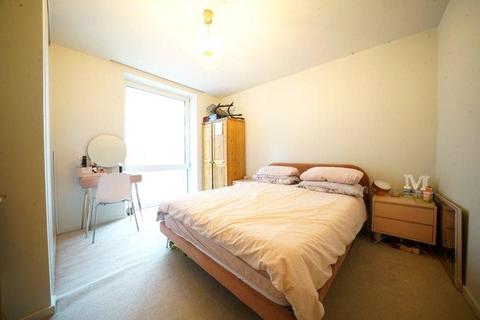 1 bedroom apartment for sale, Durham Wharf Drive, Brentford, TW8