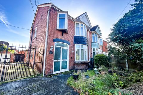 3 bedroom semi-detached house for sale, Maple Tree Way , DN16B