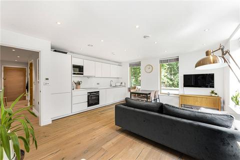 9, Blackburn House Prodigal Square, London, E8 1FW