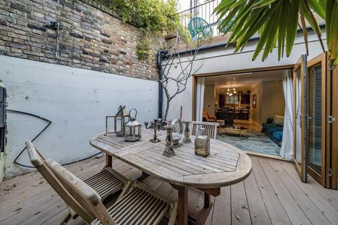 121 Lansdowne Way, London, SW8 2NP