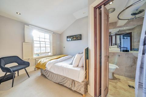 121 Lansdowne Way, London, SW8 2NP