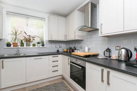 1 bedroom apartment for sale, Kingdon Road, West Hampstead, NW6