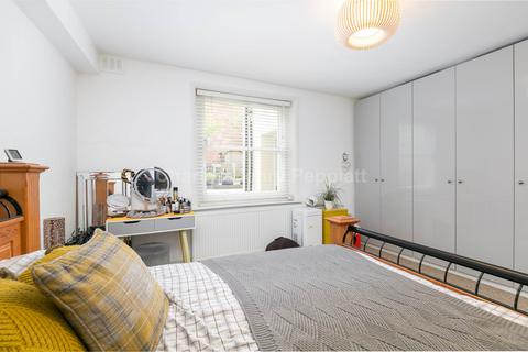 1 bedroom apartment for sale, Kingdon Road, West Hampstead, NW6