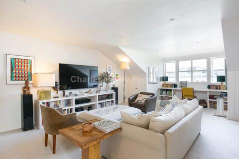 2 bedroom penthouse for sale, Ormonde Court, Belsize Grove, NW3