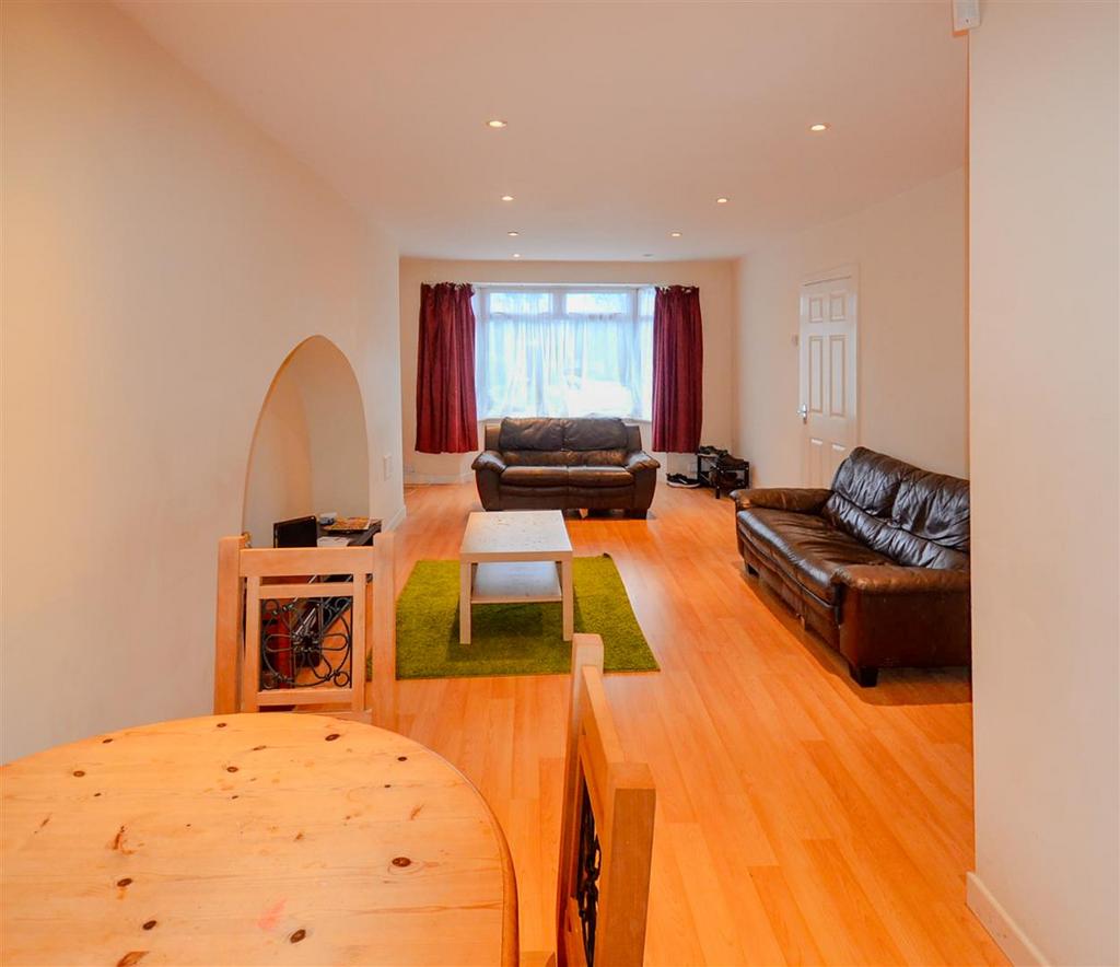 Quinton Road, Harborne, Birmingham B17 3 bed terraced house to rent £