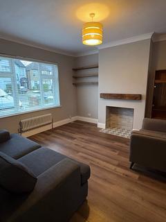 3 bedroom terraced house to rent, Tidford Road, Welling