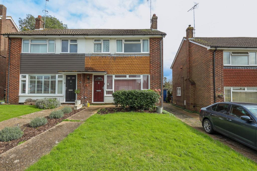 Erin Way, Burgess Hill, RH15 3 bed semidetached house for sale £360,000