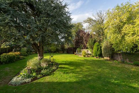 5 bedroom detached house for sale, Sharpenhoe Road, Bedford MK45