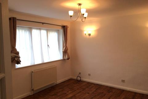 3 bedroom flat to rent, Cromwell Close, East Finchley