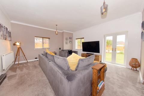 3 bedroom detached house for sale, Church Avenue, Gildersome, Leeds