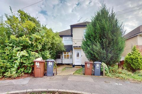 64 Grantham Gardens, Romford, RM6 6HJ