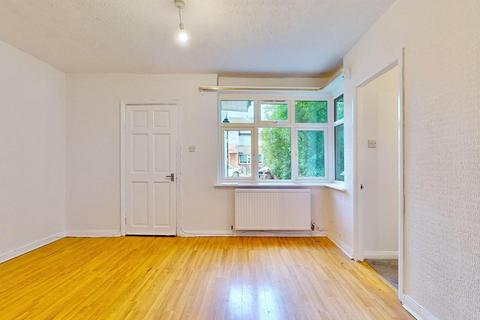 64 Grantham Gardens, Romford, RM6 6HJ
