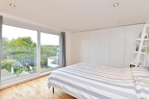 3 bedroom chalet for sale, Ladies Mile Road, Brighton, East Sussex