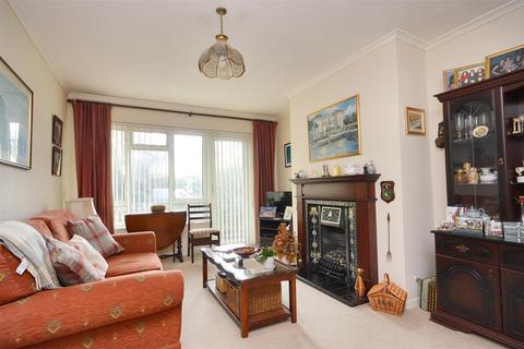 2 bedroom flat for sale, Carew Road, Eastbourne