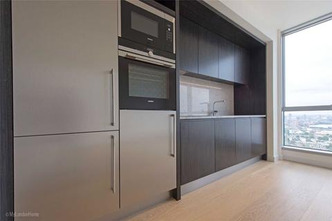 Studio to rent, Biscayne Avenue, London, E14