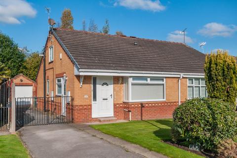 2 bedroom semi-detached house to rent, Whimbrel Mews, Morley