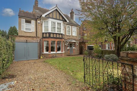 5 bedroom detached house for sale, Moreton Avenue, Harpenden