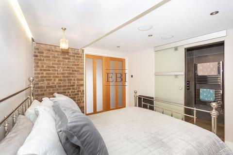 1 bedroom apartment for sale, Presidents Quay House, 72 St. Katharines Way, E1W